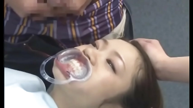 Japanese Dentist with a Luscious Smile: Get Revitalized Teeth & Gorgeous Grin!
