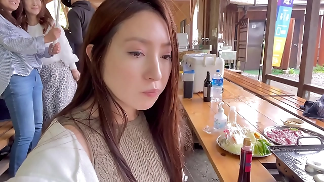 Sizzling Yakiniku: Japanese BBQ Delight for Your Tongue