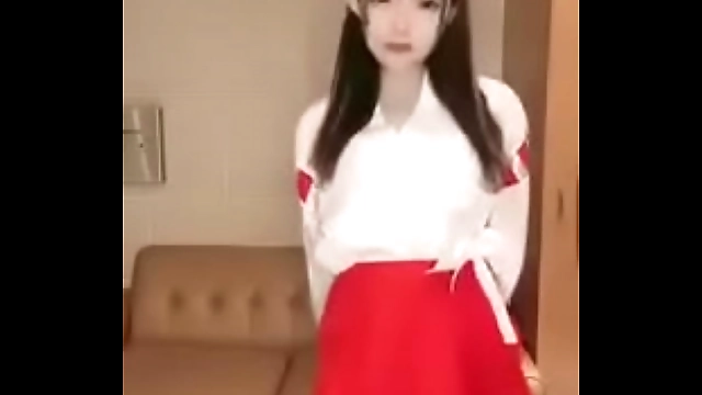 Horny Enchantress in Luscious Waist Swinging - JAV Hentai Delight!