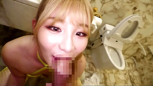 Unleash Your Inner Slut with This Luscious Blonde Goddess on Shonan Beach! Get Ready for a Tight Swimsuit Good Face and Amazing Groove That ll Make You Scream Prematurely