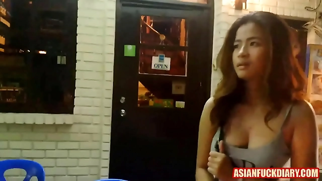 Meet the Luscious Thai Enchantress Who Got Fucked in a Hotel Room