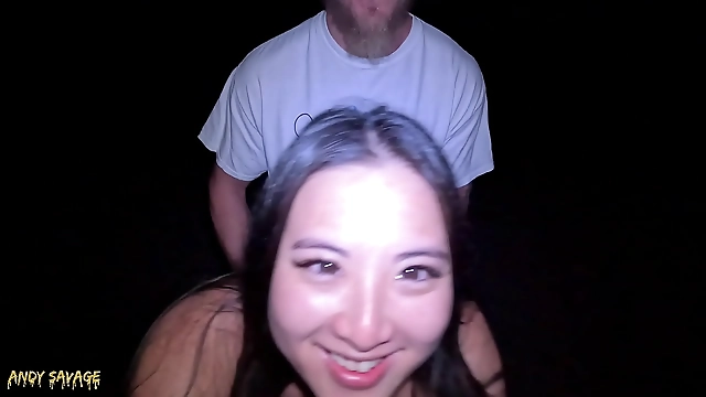 Unleash Your Fantasies with Public Blowjobs and Eating Pussy on the Beach - A Late Night Adventure
