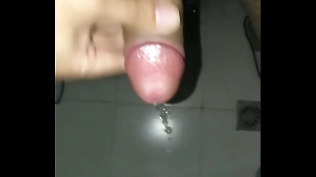 JAV Pornstar Shoots and then Extracts Sperm Again: A Must-Watch Solo Show!