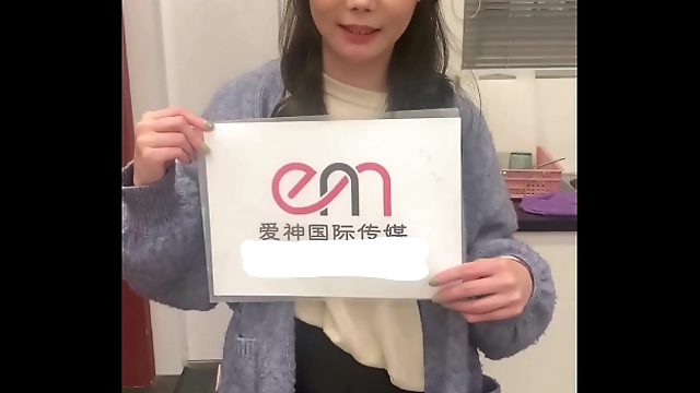 JAV Goddess Exposes Her Luscious Body to Your Desires