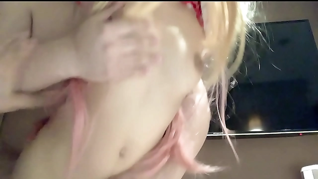 Japanese AV Idol Exposes Her Sexy Breasts in Internal Cumshot Video